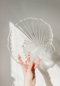 VINTAGE GLASS SHELL FRUIT BOWL