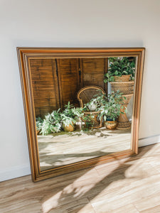 VINTAGE WOOD FRAME GOLD MIRROR