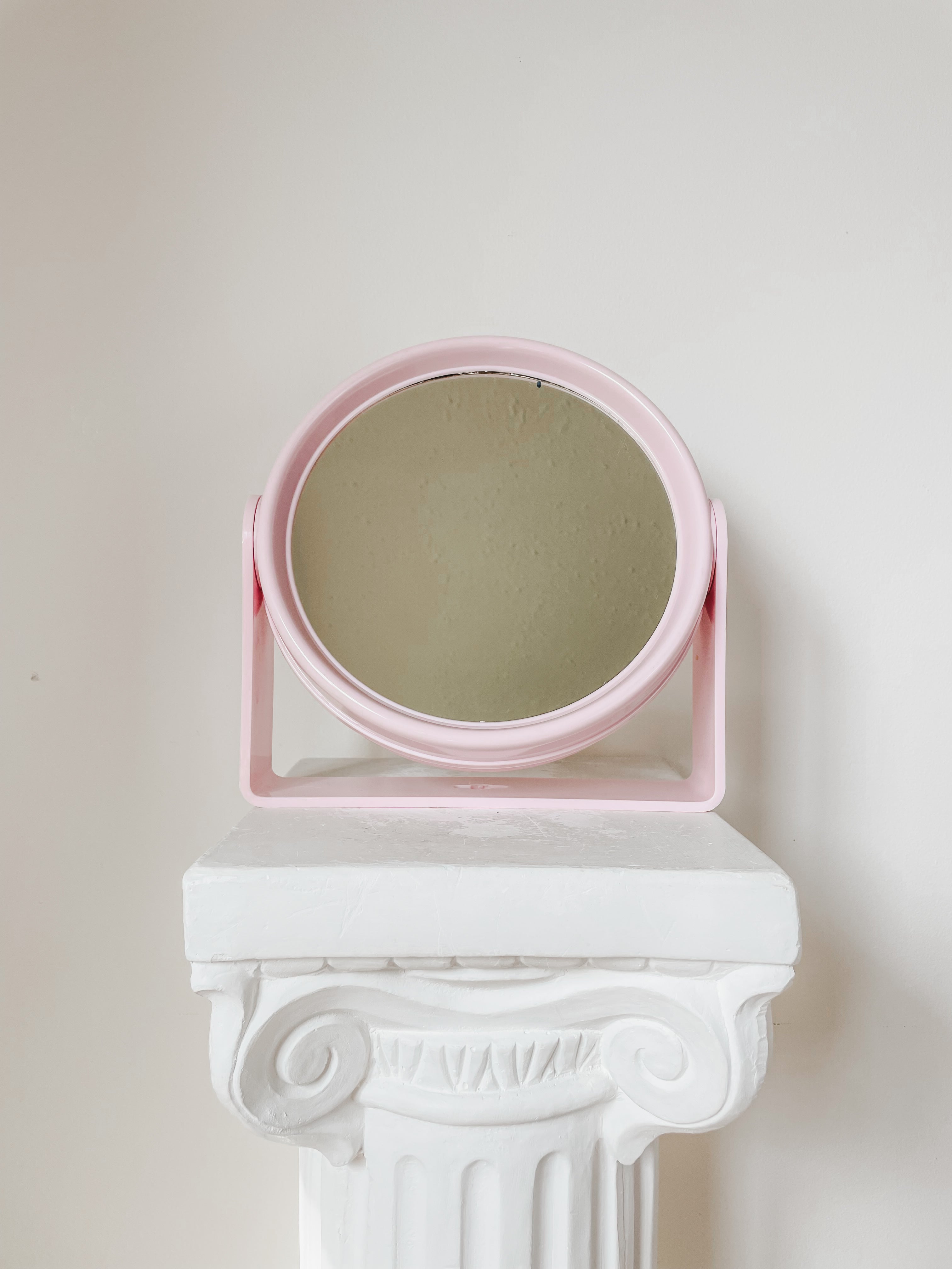 VINTAGE PINK MAKEUP MIRROR